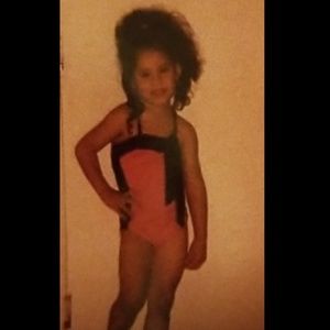 Meet your Posher, Avelina